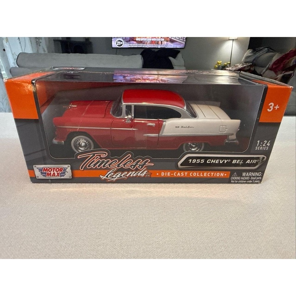 Motor Max 1955 Chevy Bel Air Timeless Legends 1:24 Scale Die-Cast Model